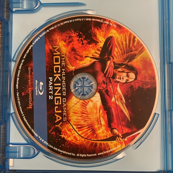 The Hunger Games, MockingJay Part 2 / BUNDLE AND SAVE ON MOVIES - Picture 7 of 10